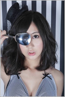 Foto Erena Ono 1