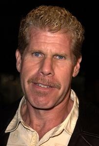 Foto Seiyuu Ron Perlman