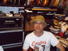 Foto Seiyuu Giora Kenneth