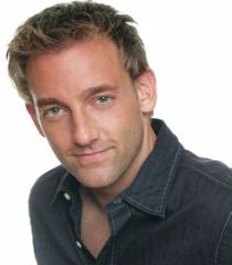 Foto Seiyuu Vincent Corazza