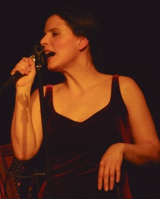 Foto Seiyuu Ana Vieira