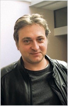 Foto Seiyuu Thierry Kazazian