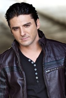 Foto Seiyuu Nicolas Roye