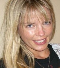 Foto Seiyuu Angie Beers