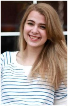Foto Seiyuu Ally Piotrowski