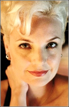 Foto Seiyuu Jocelyne Loewen