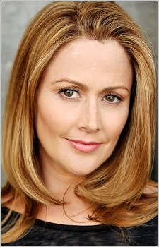 Foto Seiyuu Erica Shaffer