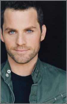 Foto Seiyuu Matt Levin