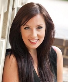 Foto Seiyuu Haley Esposito