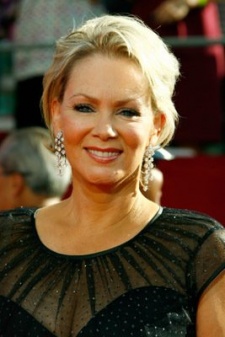 Foto Seiyuu Jean Smart