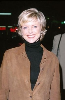 Foto Seiyuu Courtney Thorne-Smith