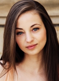 Foto Seiyuu Alice Bauer