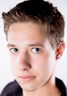 Foto Seiyuu Xander Mobus