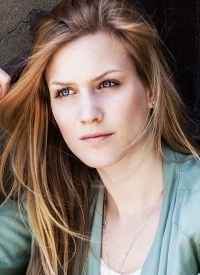 Foto Seiyuu Katharina Finger