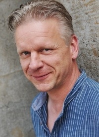 Foto Seiyuu Oliver Warsitz