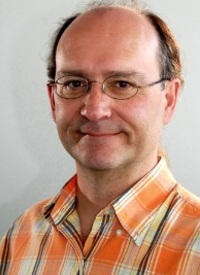 Foto Seiyuu Niko Macoulis