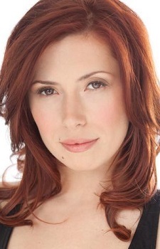 Foto Seiyuu Elizabeth Maxwell