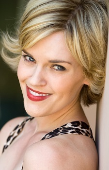 Foto Seiyuu Kari Wahlgren