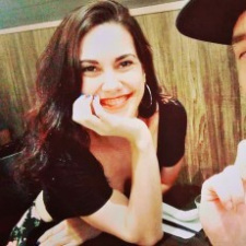 Foto Seiyuu Louise Schachter