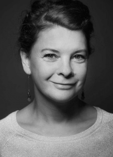 Foto Seiyuu Esther Aflalo