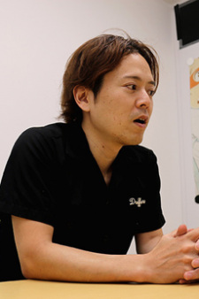 Foto Staf/Seiyuu Tomotaka Shibayama