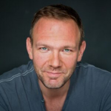 Foto Seiyuu Christian Holdt