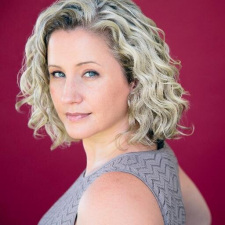 Foto Seiyuu Cissy Jones