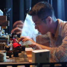 Foto Staf/Seiyuu Naoaki Shibuta