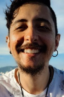 Foto Seiyuu Silvio Gonzalez