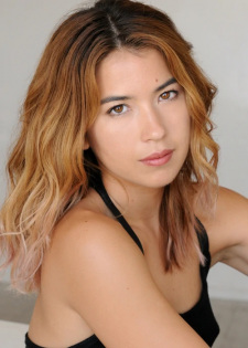Foto Seiyuu Nichole Sakura