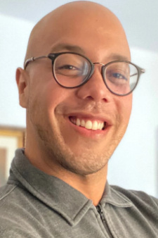 Foto Seiyuu Victor Brum