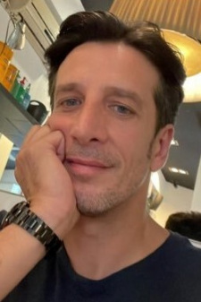 Foto Seiyuu Álex de Porrata