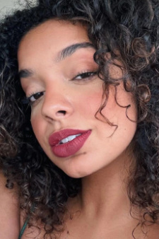 Foto Seiyuu Laura Castro