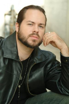 Foto Seiyuu Corey Marshall