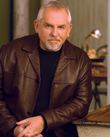 Foto Seiyuu John Ratzenberger