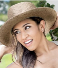 Foto Seiyuu Crystal Lopez