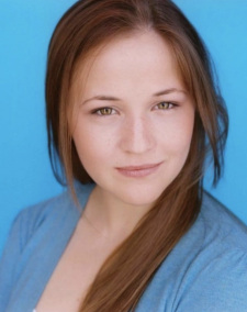 Foto Seiyuu Lili Beaudoin