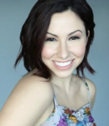 Foto Seiyuu Ashley Eileen Bucknam