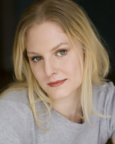 Foto Seiyuu T. Lynn Mikeska