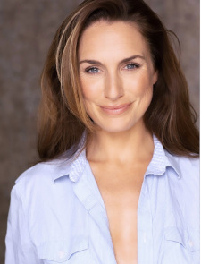 Foto Seiyuu Caroline Kinsolving