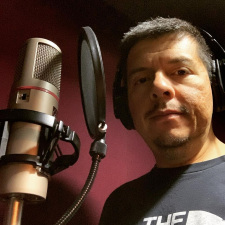 Foto Seiyuu Carlos Torres