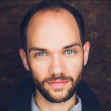 Foto Seiyuu Carter Gill