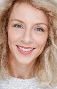 Foto Seiyuu Julie Manautines