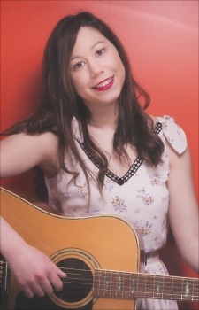 Foto Seiyuu Oksana Gosley