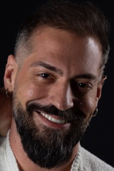 Foto Seiyuu Gustavo Vergani