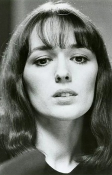 Foto Seiyuu Nicole Hiss