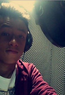 Foto Seiyuu Santiago Baquero