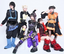 Foto Staf/Seiyuu MEISHOHIKOKAI