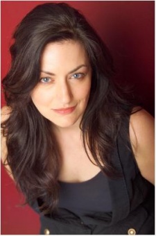 Foto Seiyuu Erika Lenhart